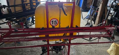 Sprzedam opryskiwacza 12m