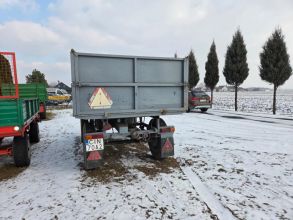 Przyczepa rolnicza Złocieniec T070 1988r wywrot na boki...