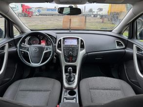 Opel Astra 1.4 BENZYNA Zarejestrowana Klimatyzacja Nawigacja
