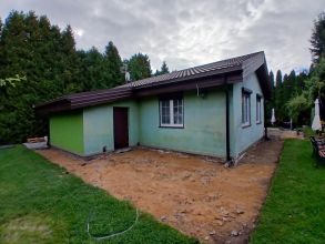 Elewacje,Tynki strukturalne silikonowe ręcznie nakładane