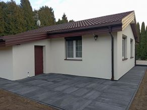 Elewacje,Tynki strukturalne silikonowe ręcznie nakładane