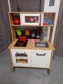 Kuchnia drewniana z akcesoriami