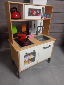 Kuchnia drewniana z akcesoriami