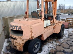 Sprzedam wózek widłowy z łyżka