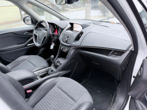 Opel zafira 7osobowa