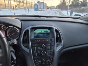 Opel Astra J 1.6 2017 sedan 1.6 benzyna + LPG