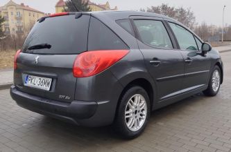 Peugeot 207 SW 1,6 HDI 2007 rok
