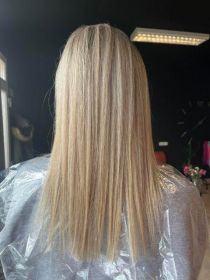 Praca dla fryzjerki/fryzjera