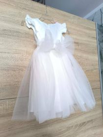 Sprzedam sukienkę dziewczęcą