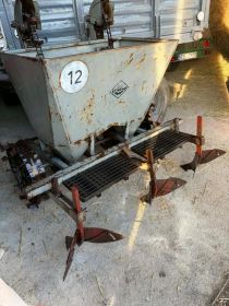 Sadzarka polska kubełkowa