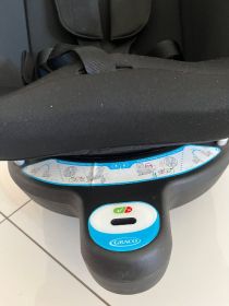 Sprzedam fotelik obrotowy z isofix