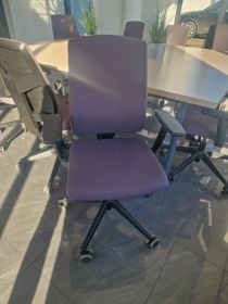 Sprzedam krzesła biurowe profim