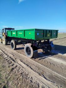 Przyczepa wywrotka d47