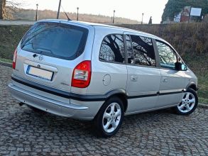 Ładna Zafira Lift 1,8Benz z LPG/2004rok/Klimatyzacja/7...