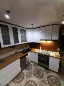 Skręcanie I montaż Mebli. Montaż Paneli podłogowych