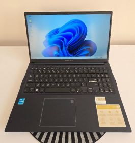 ASUS VivoBook 15 X1504ZA-BQ568W - i3-1215U | 15,6' | 16GB...