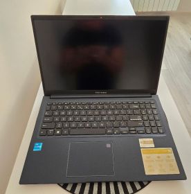 ASUS VivoBook 15 X1504ZA-BQ568W - i3-1215U | 15,6' | 16GB...