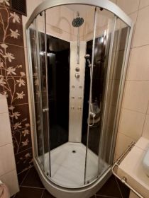 Kabina prysznicowa z hydromasażem