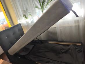 Łóżko młodzieżowe