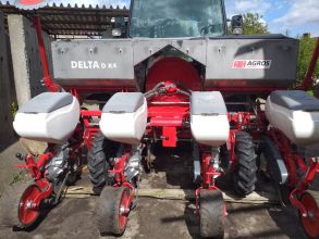 Siewnik do kukurydzy talerzowy Unia Delta D K4