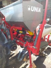 Siewnik do kukurydzy talerzowy Unia Delta D K4