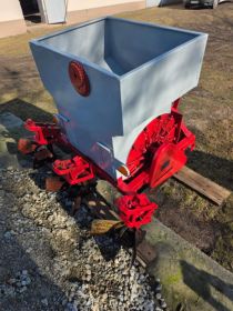 Sprzedam sadzarke czeską