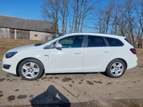 Opel Astra J 1,6 cdti 136KM. KLIMATRONIK 2xPDC