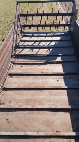 Rozrzutnik Jednoosiowy 3,5t